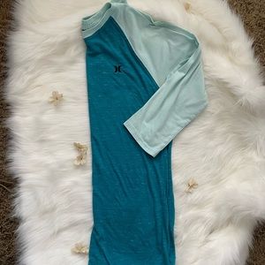 Hurley 3/4 Sleeve Shirt✨